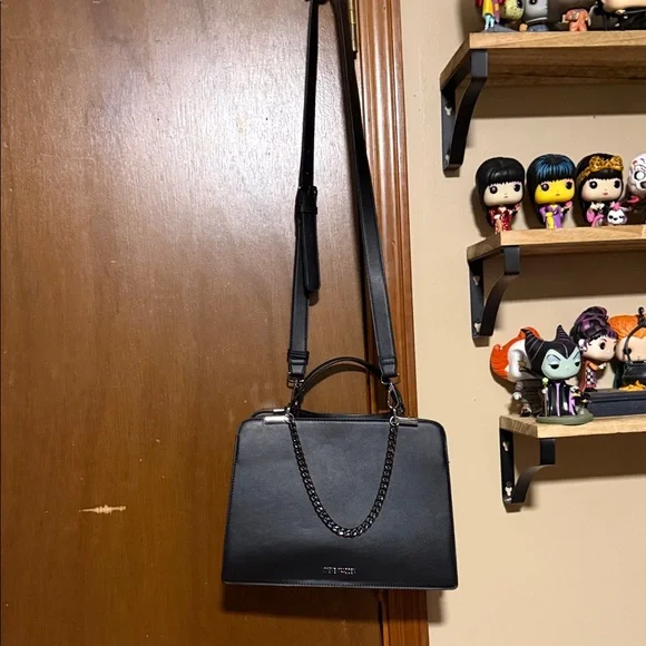 Steve Madden Black Shoulder Bag - Picture 2 of 6
